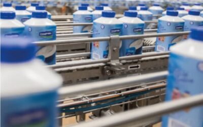 A pedido de Mieres se suspende medidas en el sector lácteo y esperan solución.