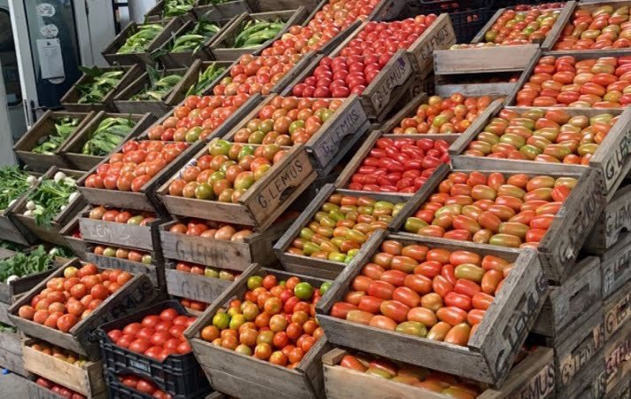 Mercado de granja: Las hortalizas de fruto acaparan la oferta.