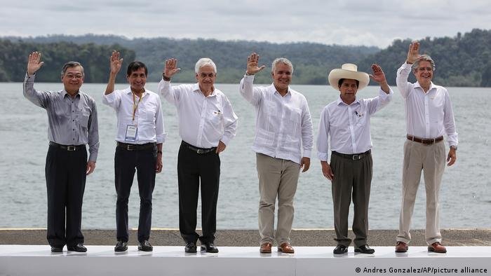Alianza del Pacífico vs. Mercosur: ¿Quién da más?