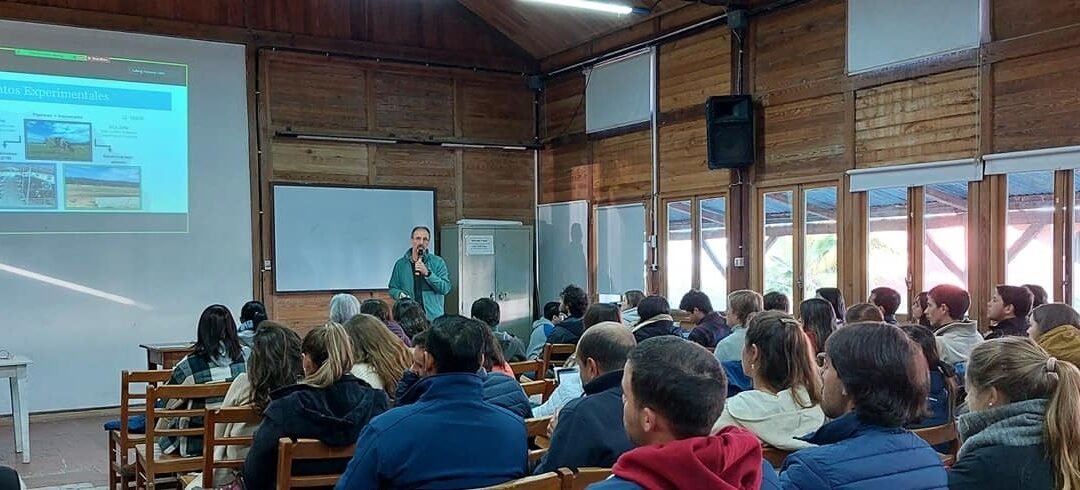 EEMAC. Resultados productivos y ambientales de vacas lecheras en diferentes sistemas.