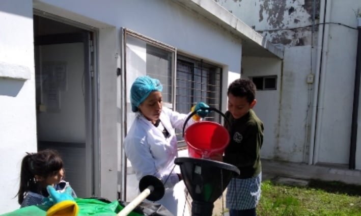 Escuela de Carlos Reyles generó energía con los residuos de la cocina.