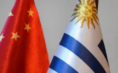 Debate sobre el TLC con China. Ignacio Munyo (Ceres) cambió de posición en tanto que Ignacio Bartesaghi (UCU) pidió pragmatismo y apertura.