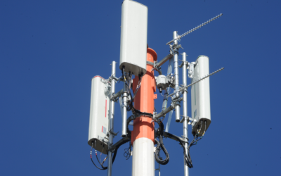 Antel instaló dos radiobases para optimizar conectividad a internet en Tacuarembó.