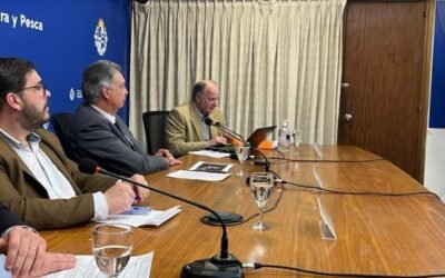 Se presentó actualización de normativa sobre fitosanitarios.