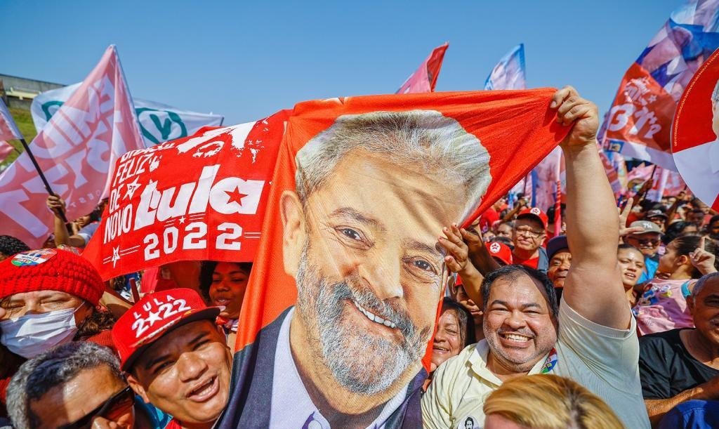 Mirando con simpatía a Argentina, Lula propone restringir las exportaciones de carne para abaratar su precio.