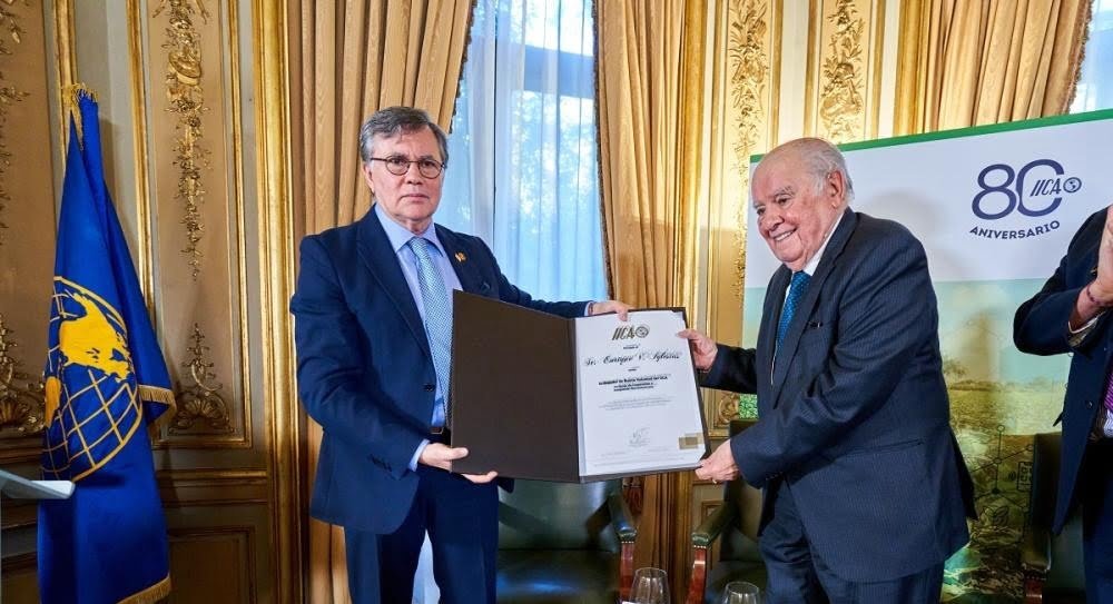 Enrique Iglesias es embajador de Buena Voluntad de IICA en temas de cooperación e integración Iberoamericana.
