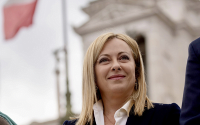 Italia quiere frenar la carne de laboratorio y prohibir su consumo.