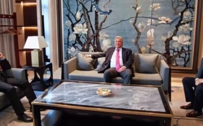 Bustillo está en China con el TLC como objetivo.