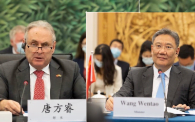 Australia sigue ampliando lazos, ahora con China.