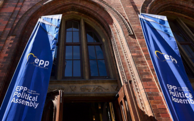 Partido Popular Europeo quiere asumir la defensa de los agricultores, contra el Pacto Verde