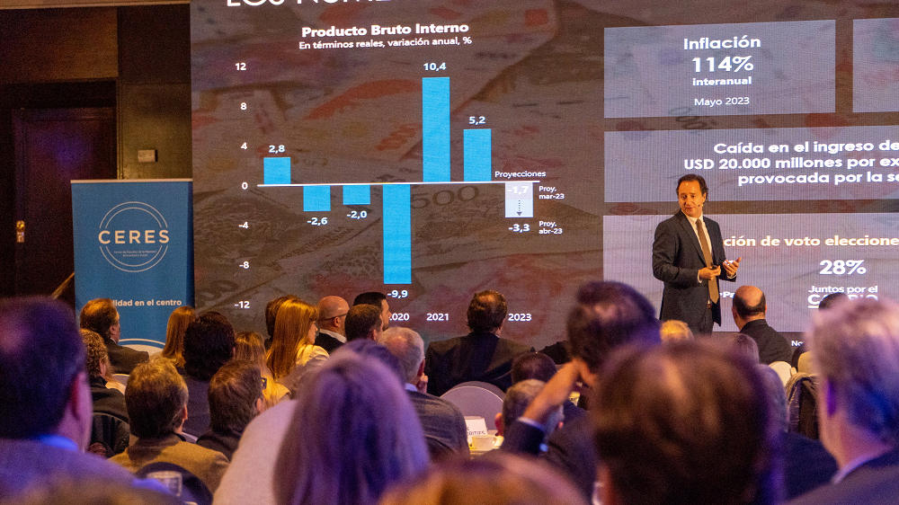 Ec. Munyo: La baja del dólar es “una situación problemática muy grave” que no se va a solucionar en los próximos años.