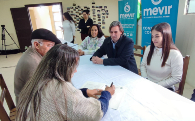 Mevir continúa entregando títulos de propiedad.