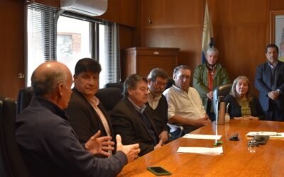 INC y Conaprole firman convenio que implica mejora ambiental en tambos de familias colonas.