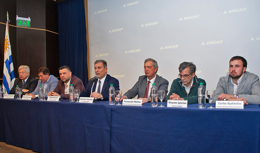 Déficit hídrico: lecheros afectados recibirán forraje que produjo ALUR.