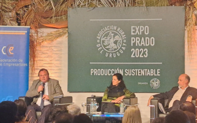 Arbeleche, Falero y Mieres expusieron en la Expo Prado: un país que avanza a pesar de la combinación de desafíos como nunca antes se dieron.