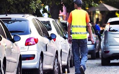 “Cuidacoches” abusivos en la Expo Prado