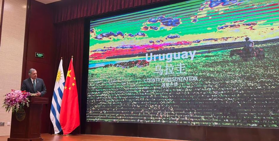 Delegación de autoridades nacionales en China avanza en acuerdos.