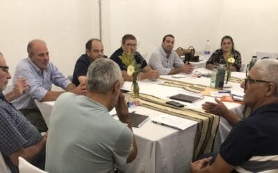 CAR-UPM y la Comisión de Desarrollo Apícola se reunieron en Durazno y acordaron plan de trabajo.
