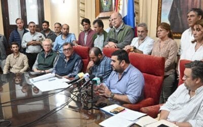 Caminería en Paysandú. Intendente Olivera: Se agotan los plazos para sacar granos.