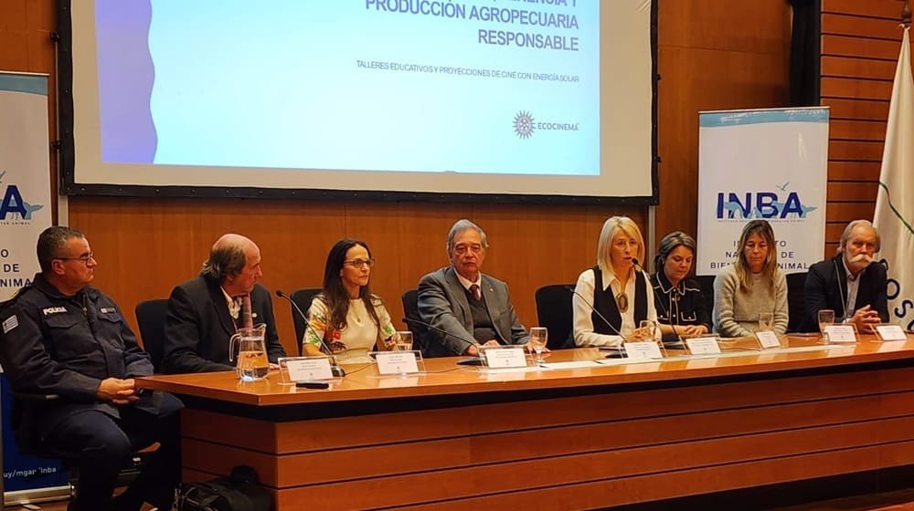 Fernanda Maldonado: Tener un animal genera responsabilidad individual, social y de salud del animal y human.
