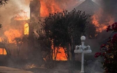 El humo de 400 incendios forestales en Canadá llega a España, otra vez.