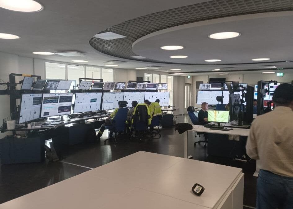 Delegación panameña conoció la planta de celulosa UPM 2, planta de tableros contrachapados y el vivero forestal de Lumin.