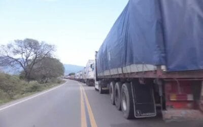 Bolivia. Avicultores y tamberos advierten por graves consecuencias del bloqueo a las rutas.