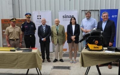 Donación de equipamiento para combatir incendios forestales.