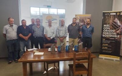 UPM promueve nuevas tecnologías para el sector apícola uruguayo.