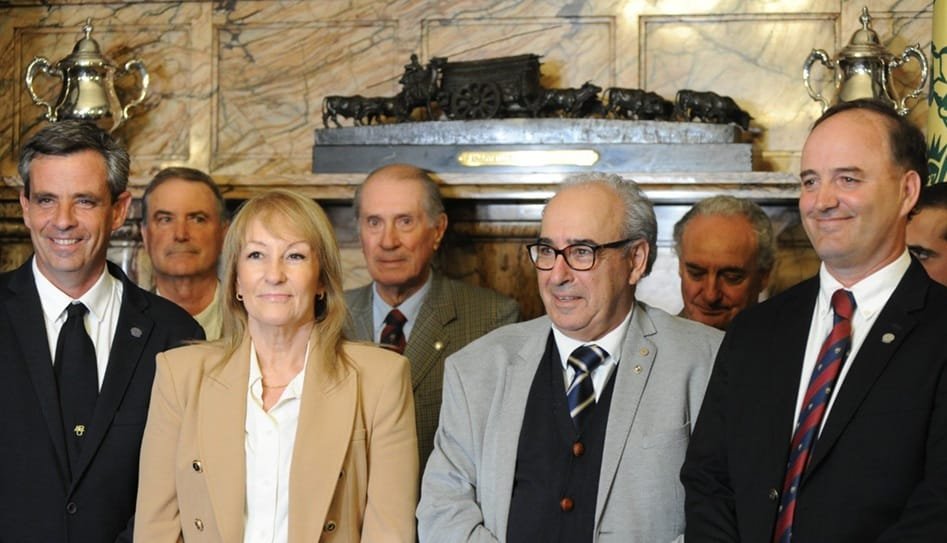 Ferber asumió como presidente de ARU.