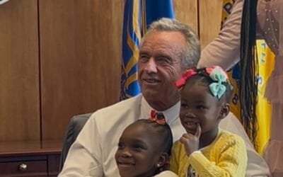 Estados Unidos prohíbe colorantes sintéticos e impulsa los naturales.