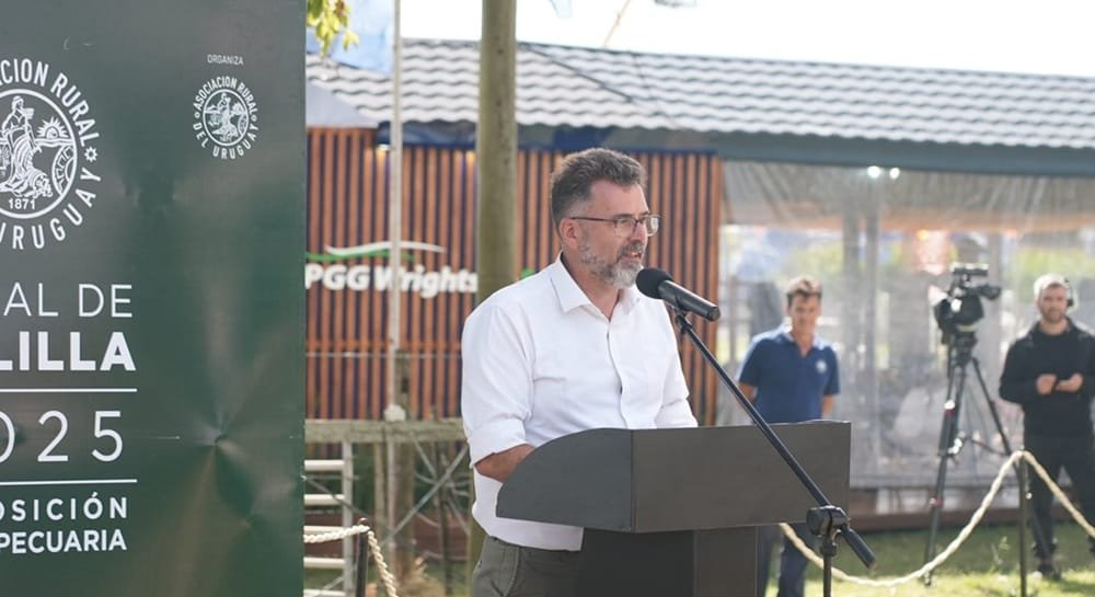 Carámbula: La granja “es el sector con más tecnología incorporada”.