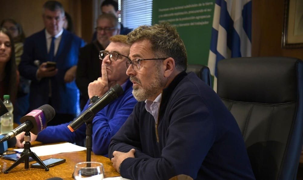 Desde Artigas, pasando por Batlle y Wilson, hasta el Gobierno actual: las explicaciones de Carámbula sobre la política de Colonización.