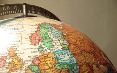 Retenciones en servicios contratados con entidades del exterior.