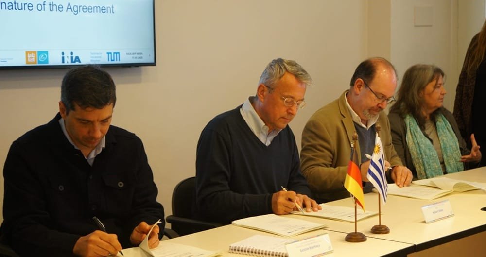 Uruguay y Alemania firmaron acuerdo de cooperación en bioeconomía forestal.