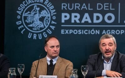 Mario Bergara: Entre la ARU y la Intendencia, “hay cosas que nos hermanan”.