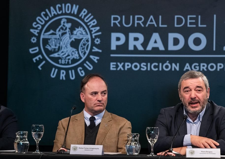 Mario Bergara: Entre la ARU y la Intendencia, “hay cosas que nos hermanan”.