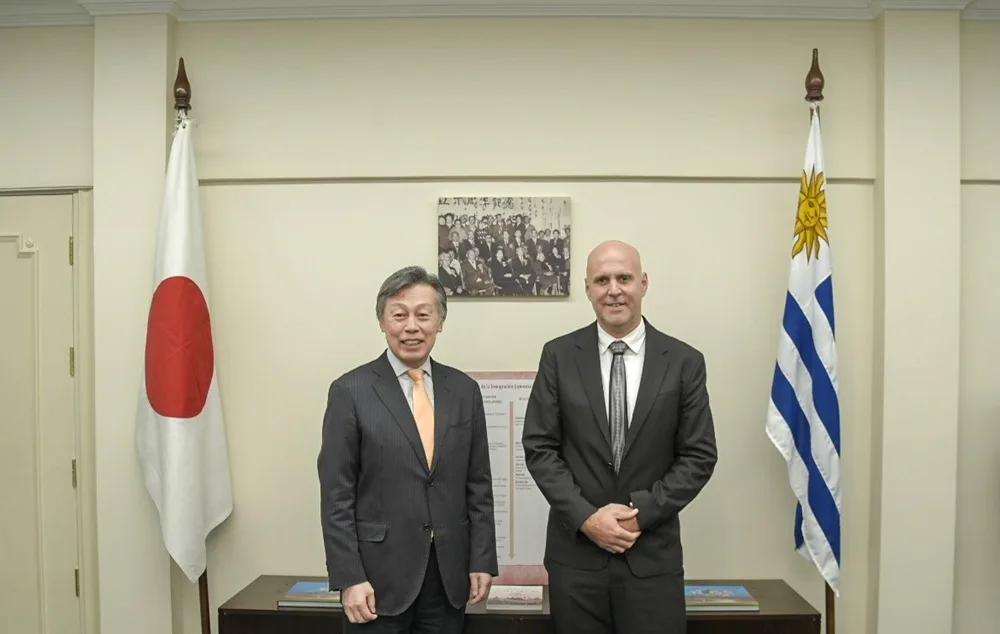 Intendencia de Canelones quiere participar en exposición Osaka y se lo dijo al embajador nipón.
