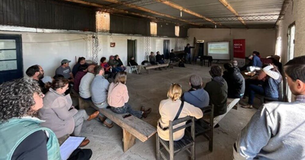 Inale y Colonización presentaron el proyecto de quesería artesanal.