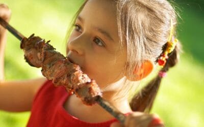 Comer carne siempre hace bien a todos.