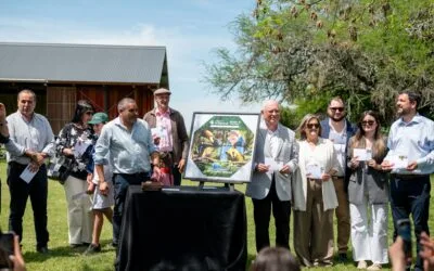 Bioparque M’Bopicuá de Montes del Plata celebró 25 años con sellos conmemorativos y la inauguración de una colmena viva.