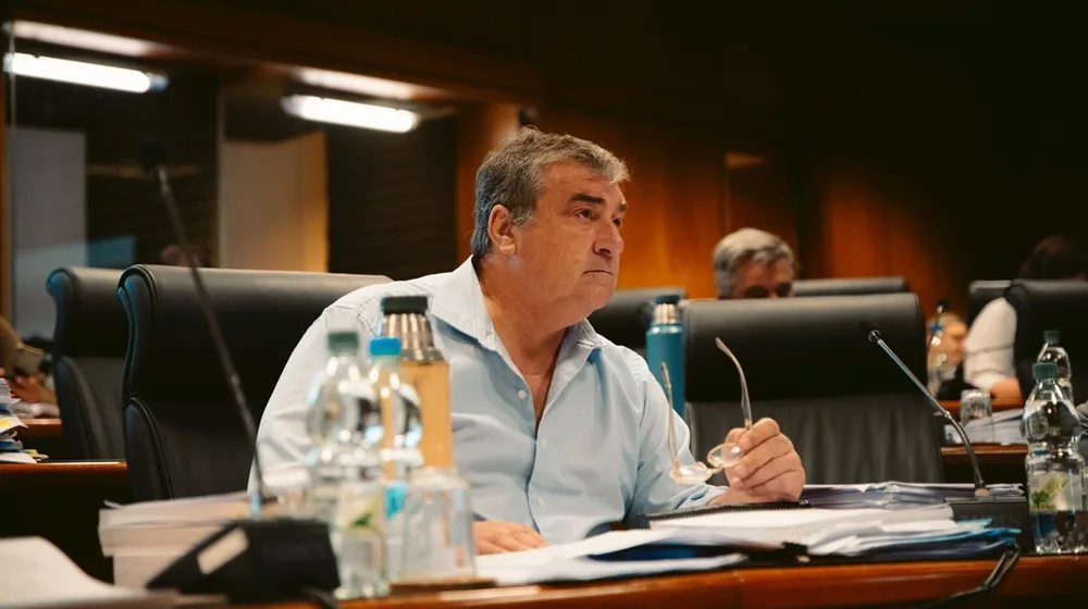 El senador Botana pidió mayor competitividad para el sector productivo.