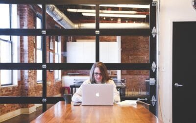 Defensa del Consumidor presentó el primer estudio sobre patrones oscuros en el comercio electrónico.