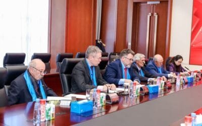 Ganadería y Economía, con el Inale y Conaprole, visitaron el Grupo Yili, en China.