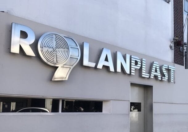 La guerra en Irán ya llega a tu bolsillo: el plástico subió 50% en una semana en la vecina Argentina