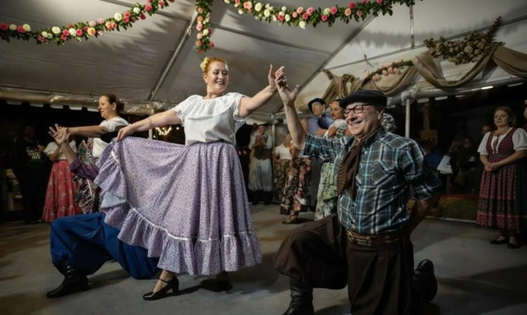 Se convoca a grupos de danza folclórica para la Semana Criolla 2026.