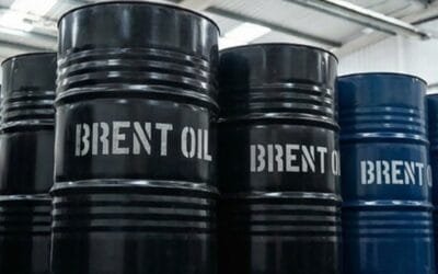 Continúa la inestabilidad en Ormuz que se refleja en el mercado del Brent.