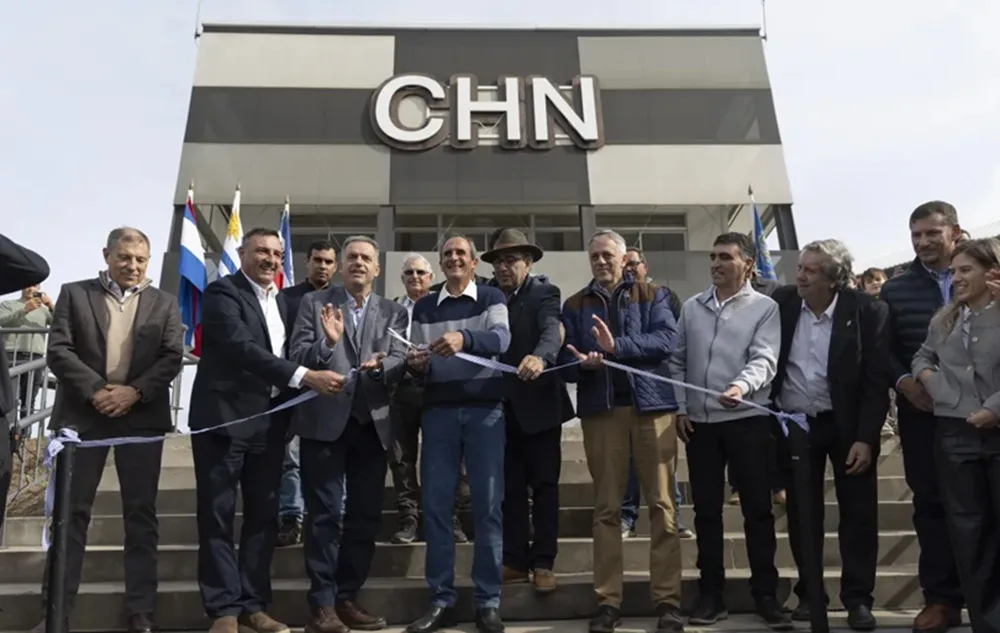 Se inauguró la Central Hortícola del Norte.