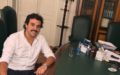 Colonización pidió un préstamo millonario comprometiendo a la administración actual y la futura.