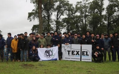 Cabañas Texel donaron ovejas a la escuela agraria de Pirarajá.